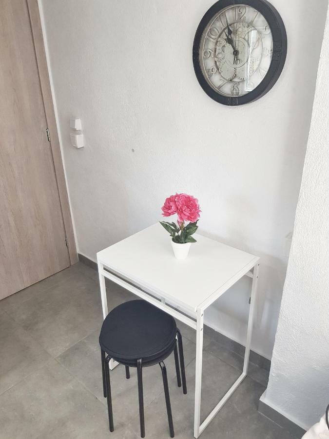 Stavrini's Paradise Apartment
